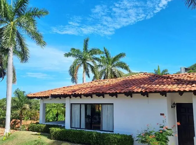 Casa De Encanto Tropical Villa